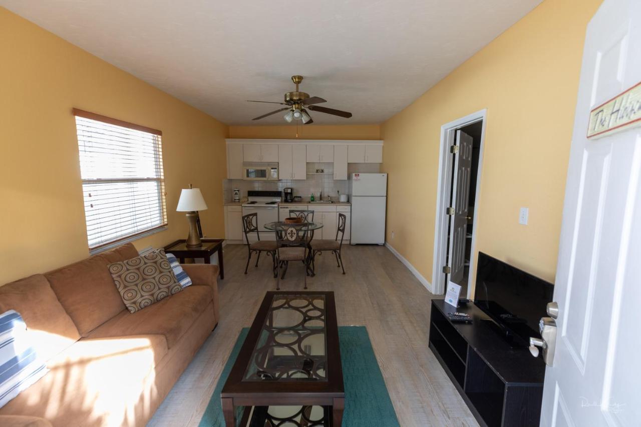 Village House By Beachside Management Siesta Key Exterior photo